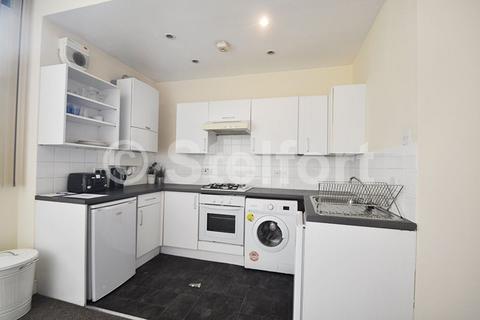 2 bedroom apartment to rent, Camden Road, London, N7