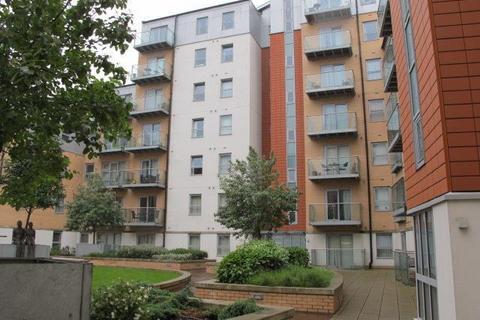 undefined, Queen Mary Avenue, London