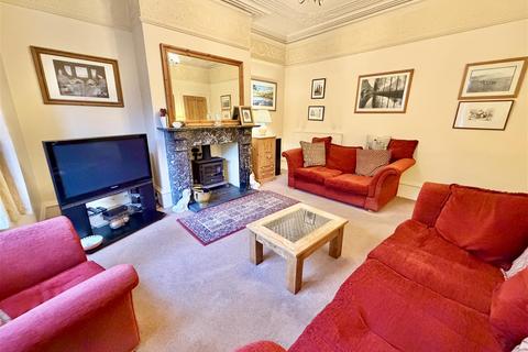 5 bedroom terraced house for sale, Elmfield Terrace, Halifax