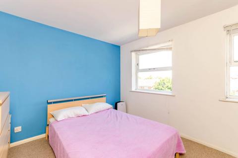 1 bedroom flat for sale, Henry Doulton Drive, Tooting, London, SW17