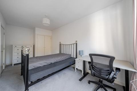1 bedroom flat for sale, Saxon Court, Godstone Road, Whyteleafe, CR3