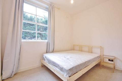 1 bedroom flat to rent, York Road, Battersea, London
