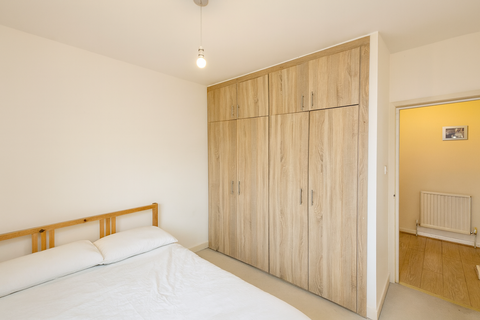 1 bedroom flat to rent, York Road, Battersea, London
