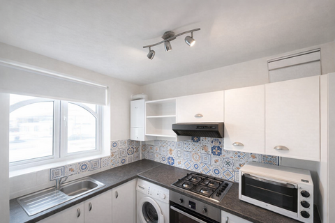 1 bedroom flat to rent, York Road, Battersea, London