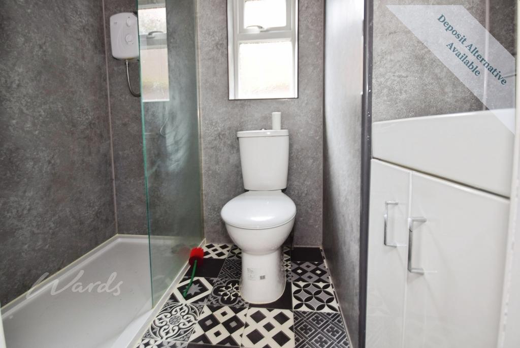 Maidstone ensuite 1