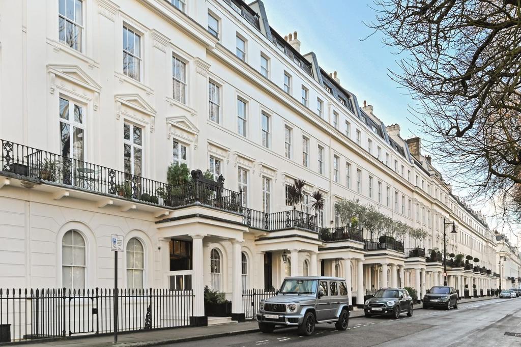 K-L-9-Eaton-Square (26).JPG