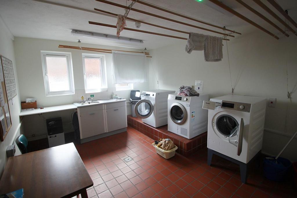 Washing Room.JPG
