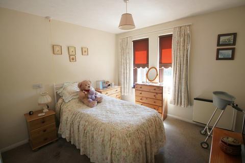 1 bedroom retirement property for sale, Hamble Lane, Hamble, Southampton, SO31 4QE