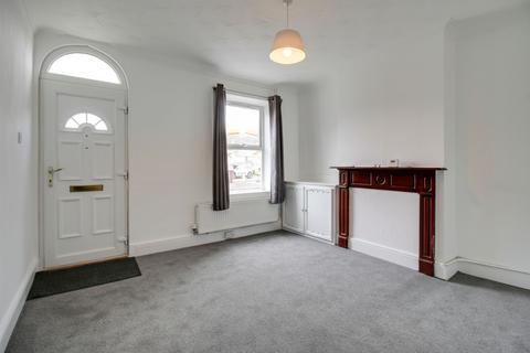 2 bedroom terraced house to rent, Cambridge Street, St. Neots PE19
