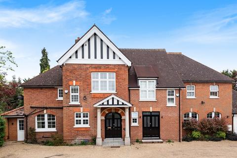 4 bedroom semi-detached house for sale, Orchard Road, Bromley, BR1