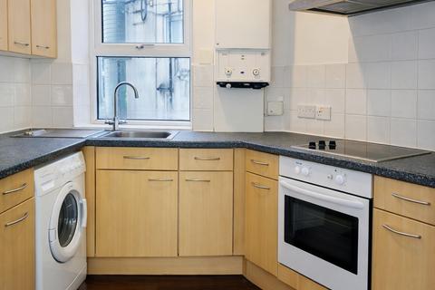 2 bedroom flat to rent, The Triangle, Bournemouth