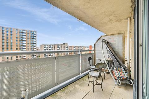 1 bedroom apartment to rent, Wards Wharf Approach, Royal Docks, London, E16