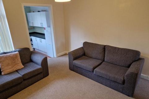 2 bedroom house to rent, Langley Street, Derby,