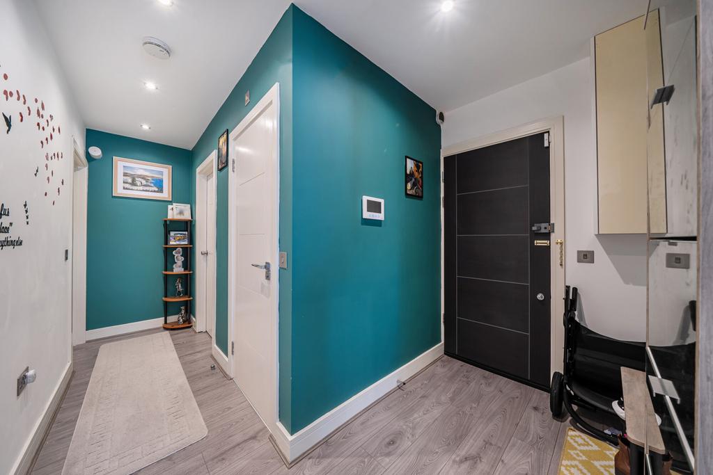 1405988 15 698365...