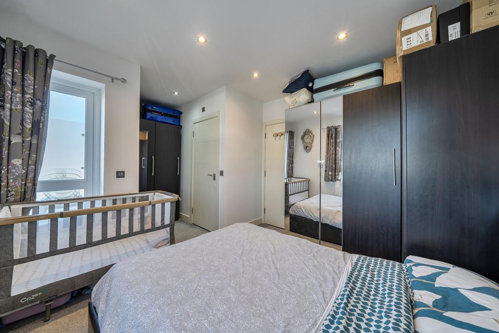 1405988 11 698365...