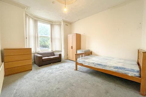 5 bedroom terraced house for sale, Severn Street, Leicester