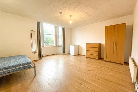 5 bedroom terraced house for sale, Severn Street, Leicester