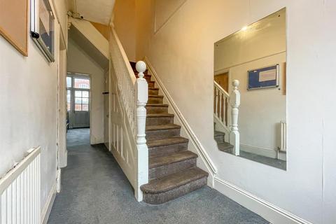 5 bedroom terraced house for sale, Severn Street, Leicester