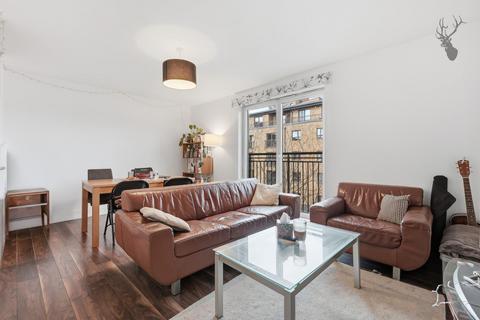 2 bedroom flat for sale, Capulet Square, Bow