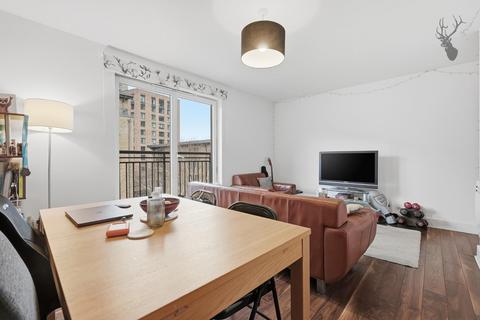2 bedroom flat for sale, Capulet Square, Bow