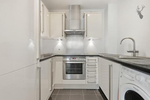 2 bedroom flat for sale, Capulet Square, Bow
