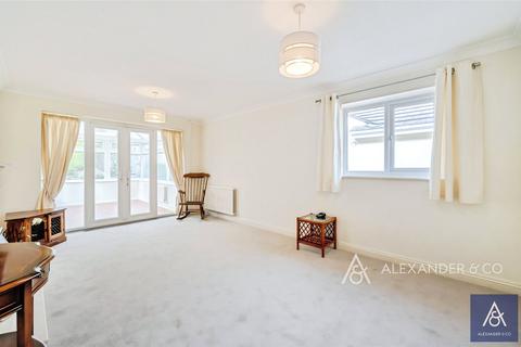 2 bedroom bungalow for sale, Old Town, Northamptonshire NN13