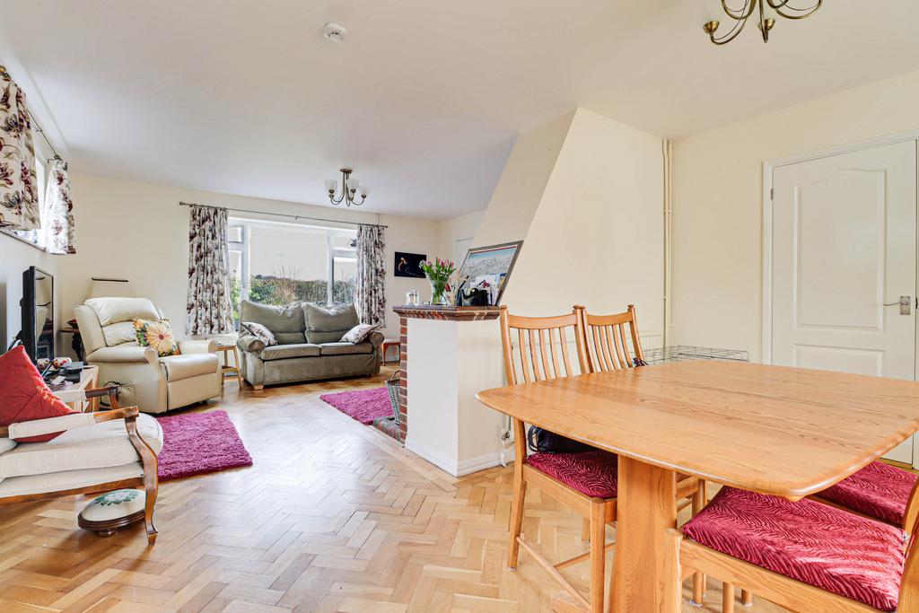 Living/Dining Room