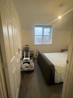 2 bedroom flat to rent, Apartment 11, Bowthorpe Court