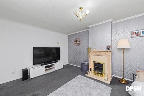3 bedroom semi-detached house for sale, Broom View, Middleton LS10 3HD