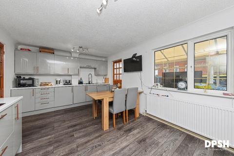 undefined, Broom View, Middleton