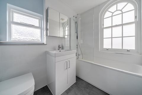 1 bedroom flat for sale, Ramsden Road, Balham, London, SW12