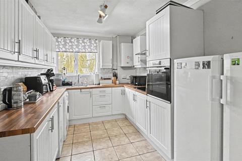 undefined, Giffard Drive, Farnborough