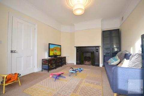 3 bedroom terraced house to rent, Whitehall Road, Norwich NR2