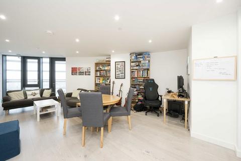 1 bedroom flat for sale, Goodwin Street, London N4
