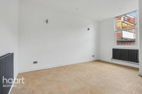 undefined, Shakespeare Road, BEDFORD
