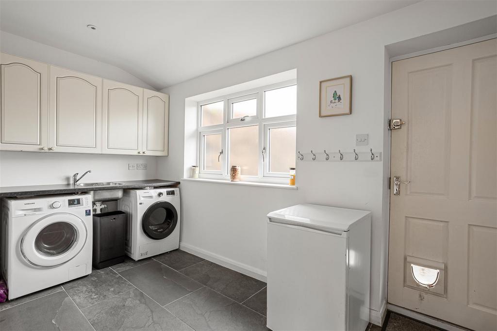 29 Bridge Road 1.jpg