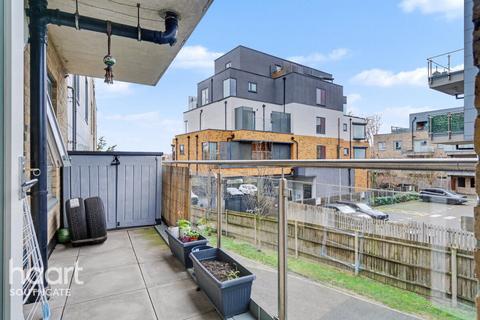 Ruby Mews, LONDON