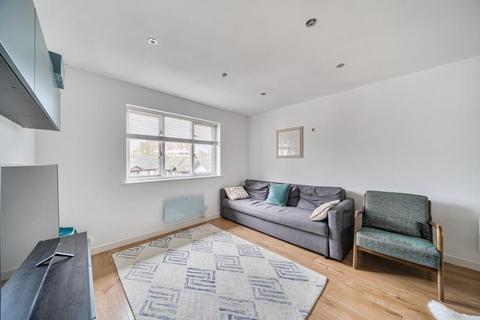 2 bedroom flat for sale, Lichfield Gardens,  Richmond,  TW9