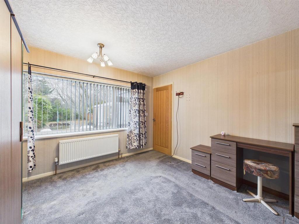 Bedroom: