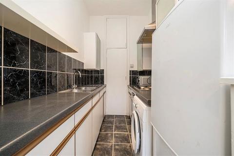 undefined, Lakeside Road, London W14