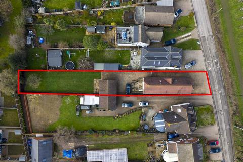5 bedroom detached house for sale, Lower Rainham Road, Rainham
