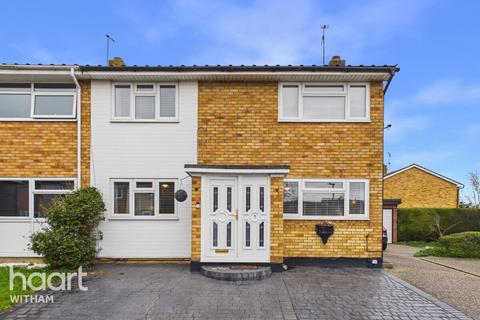 3 bedroom end of terrace house for sale, Larch Grove, Witham