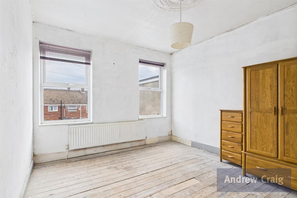 Rear Bedroom