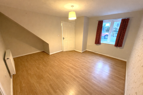3 bedroom terraced house to rent, Friston Close, Kettering NN15