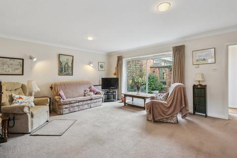 4 bedroom terraced house for sale, Gower Road, Weybridge, Surrey, KT13