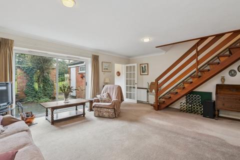 4 bedroom terraced house for sale, Gower Road, Weybridge, Surrey, KT13