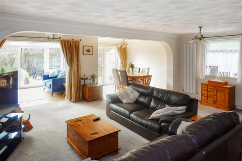undefined, Fairway, Littlehampton BN17