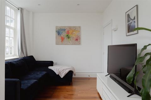 undefined, Lesbourne Road, Reigate
