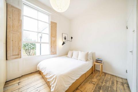1 bedroom flat for sale, Cecilia Road, London E8