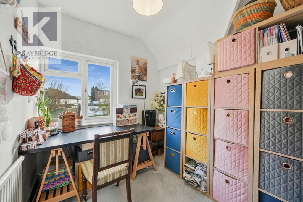 Horton Hill, Epsom - KT19 8 SY